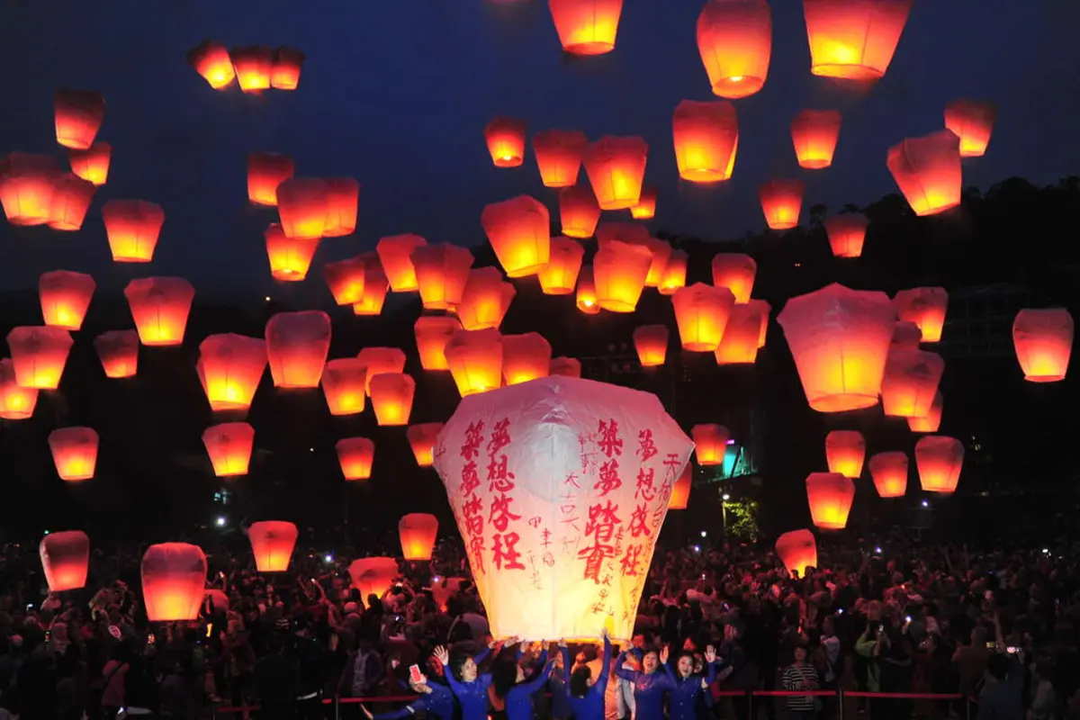 6 nước đón Tết Nguyên đán đặc sắc: Kinh nghiệm du lịch A-Z 7 6 nuoc don tet nguyen dan dac sac kinh nghiem du lich a z 5