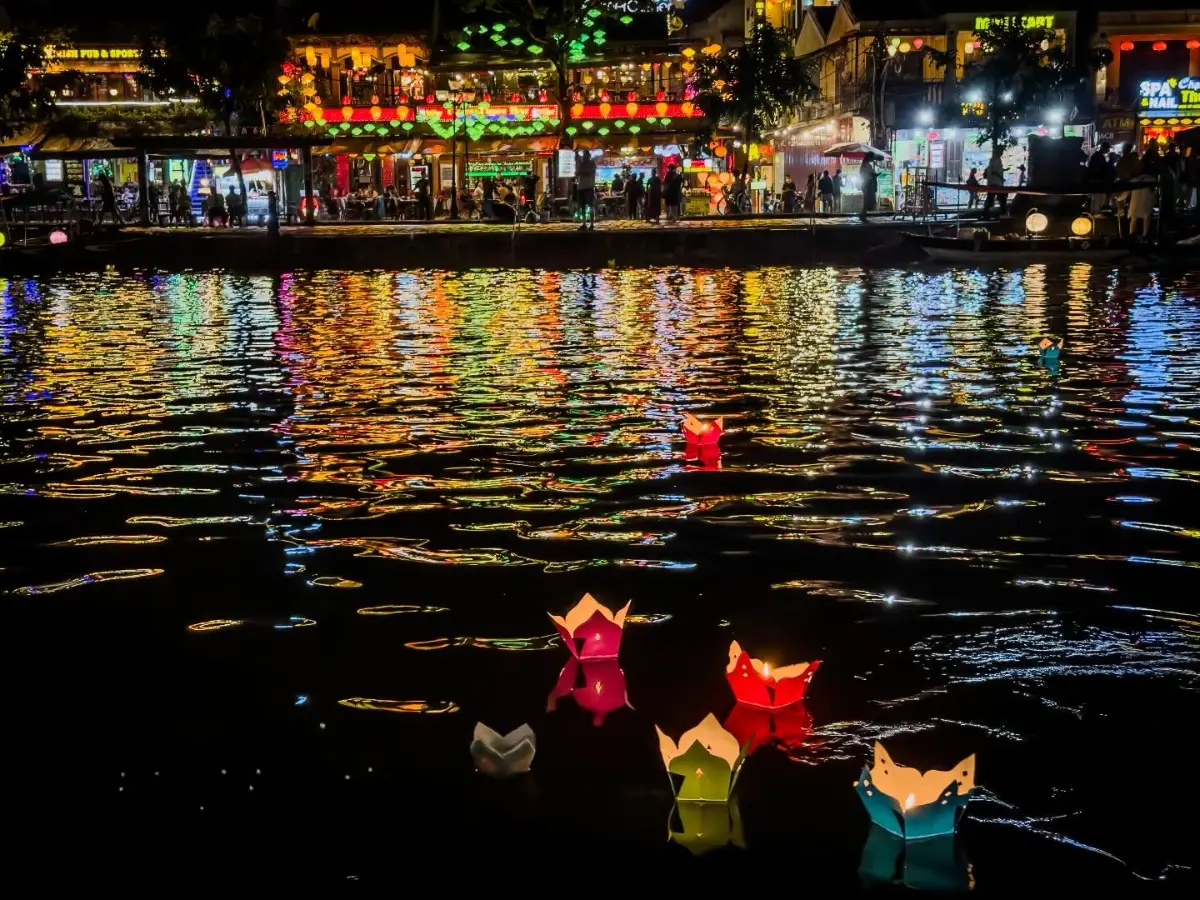 Khám phá Việt Nam theo cách của CNN: 8 trải nghiệm tuyệt nhất 9 Phố cổ Hội An - Timeout Việt Nam